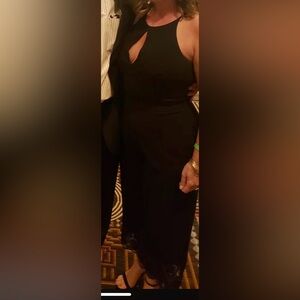 BADGLEY MISHKA Sleeveless lace-detail jumpsuit with lace detail. Size 8